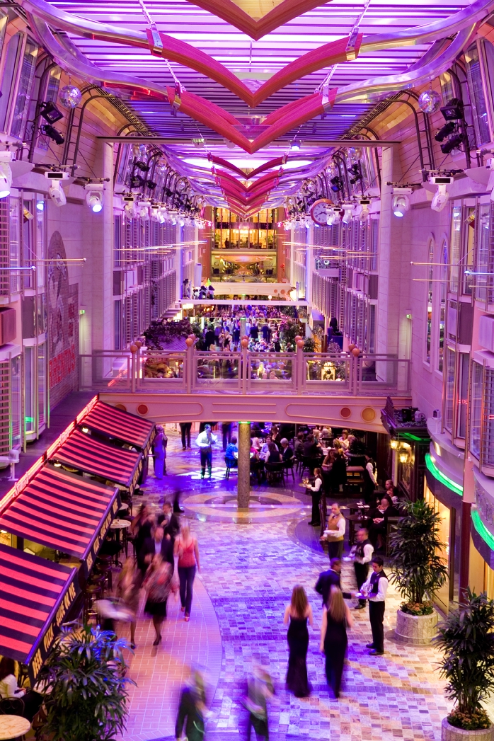 Royal Caribbean Shopping on a Cruise Ship, Independence of the